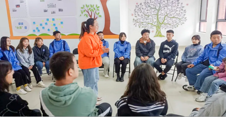 學(xué)院心理咨詢(xún)中心舉辦“青春之心靈，青春之少年” 團(tuán)體心理輔導(dǎo)活動(dòng)