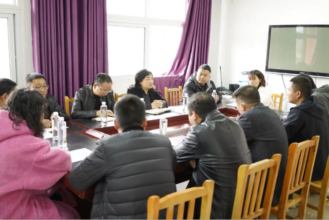 學(xué)院黨委委員、副院長黃瑛赴鄉(xiāng)村振興聯(lián)系點調(diào)研、宣講黨的二十大精神