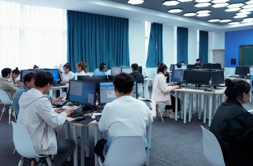 畢節(jié)工業(yè)職業(yè)技術(shù)學院第三屆學生技能大賽圓滿落幕！